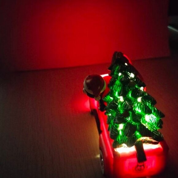 Kit-Cat Klock driving a red truck LIGHT UP Christmas Ornament - Picture 2 of 9